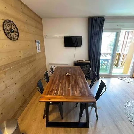 App 4-6 Pers Avec 1 Place Garage 100m Pistes Plein Centre * レ・デュー・アルプ